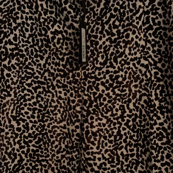 NWT Seventy Sergio Teton pants leopard print. - Picture 2 of 3